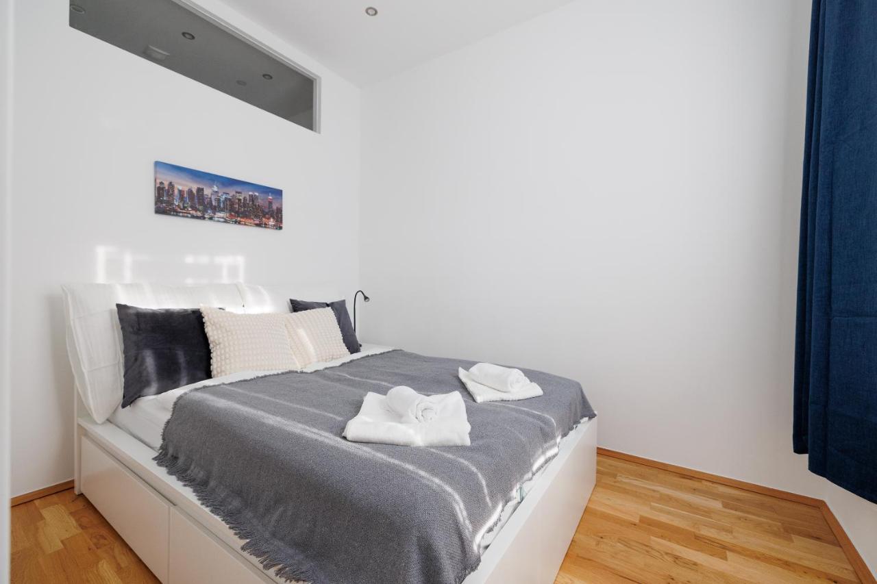 Central City Apartment - 2 Bedroom With Netflix Viyana Dış mekan fotoğraf